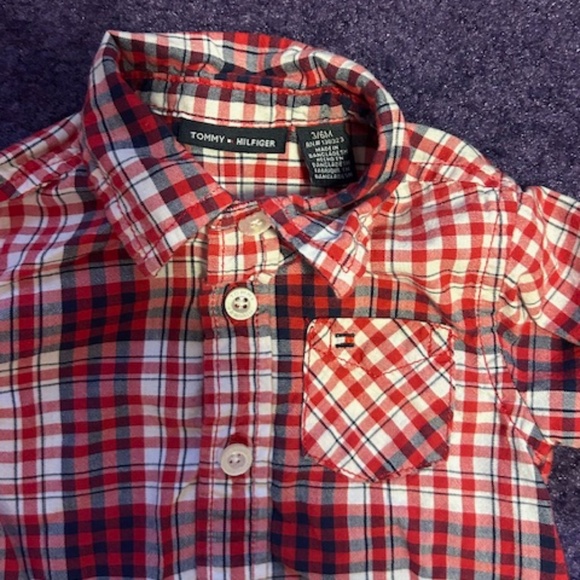 Tommy Hilfiger Baby 3/6 Month button up long sleeve collard shirt - Picture 2 of 4